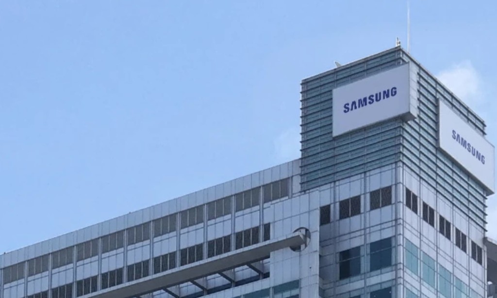 Samsung Is Giving Away $290 Million to Support South Korea's Local Economy
